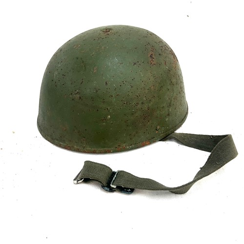 533 - British military combat helmet 1979