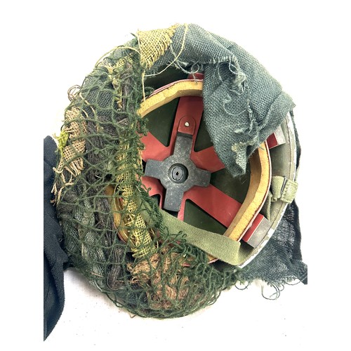 537 - British 1982 combat helmet with camouflage