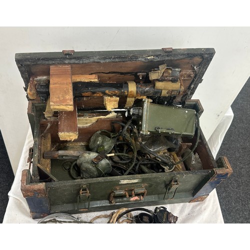 256 - Military mine detector from 1960, as found condition
Marked on paperwork inside as packaged Hereford