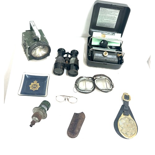 73 - Selection military vintage pieces to include goggles, torch, Prima shove, brass etc