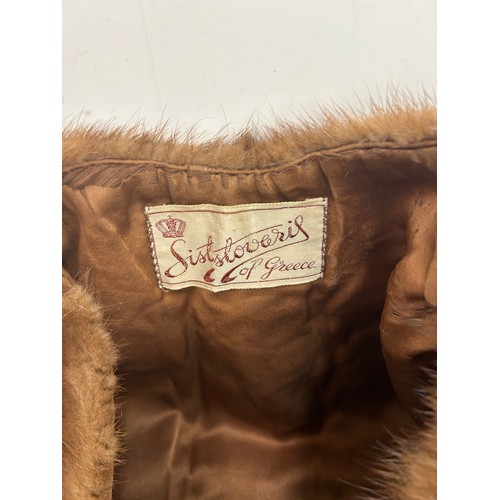 239 - Ladies vintage Fur stowl