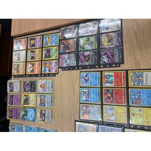 24 - Nintendo Collection

This lot features a comprehensive Nintendo collection:

Original pokemon phone ... 