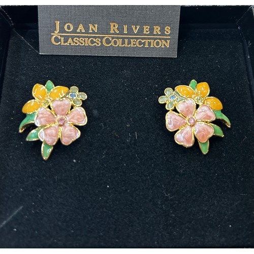 526 - Selection of 3 pieces of Joan Rivers costume jewellery to include 2 sets of earrings, pin badge, wit... 