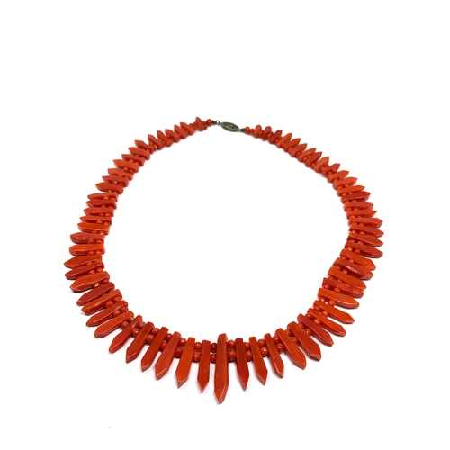 52 - Vintage coral collar necklace weight 40g