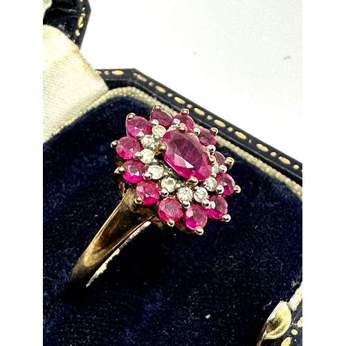 60 - 9ct gold ruby & diamond ring weight 2.5g