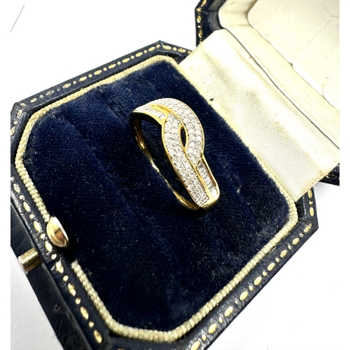 62 - 9ct gold diamond ring 0.25ct diamonds weight 2.33 with c.o.a