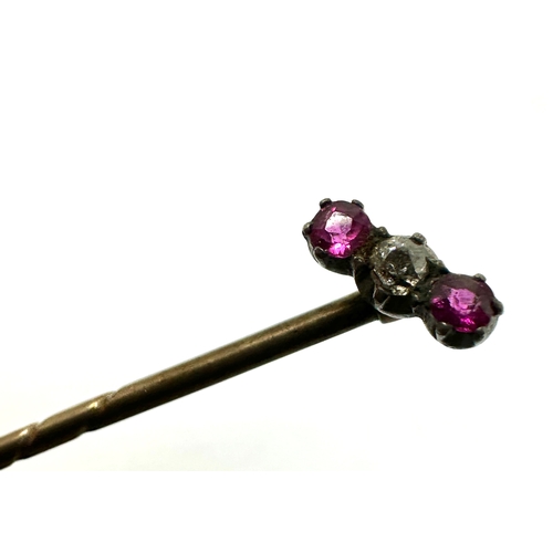 65 - antique gold diamond & ruby stick pin weight 1.1g