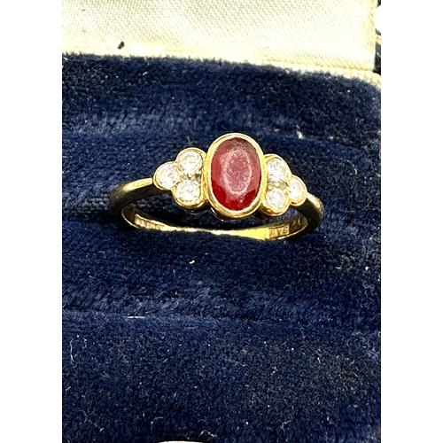 67 - 18ct gold diamond & ruby ring weight