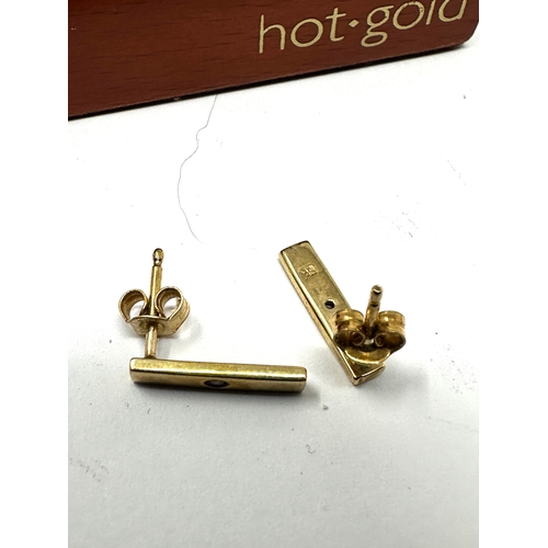 71 - boxed 9ct gold hot .diamond earrings