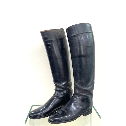 519 - Black leather antique riding boots marked Rowell & Son Melton Mowbray for fox hunting height approx ... 