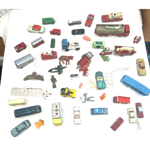 98 - Large selection of vintage and later die cast cars, farm animals etc