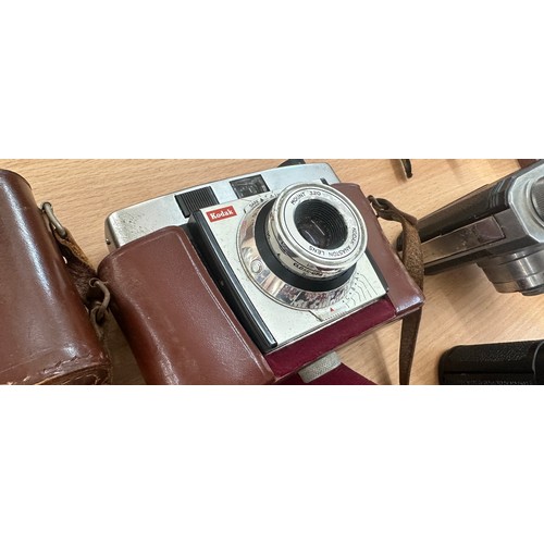 79 - Selection of vintage cameras to include Zenit, Koroll etc, untested