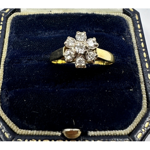 84 - 18ct gold diamond ring weight 3.3g