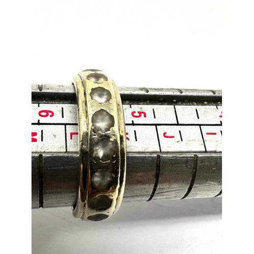 89 - Vintage 9ct gold white stone set eternity ring weight 3.5g