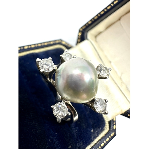 91 - 18ct gold diamond & pearl ring est 0.70ct diamonds weight 8.4g