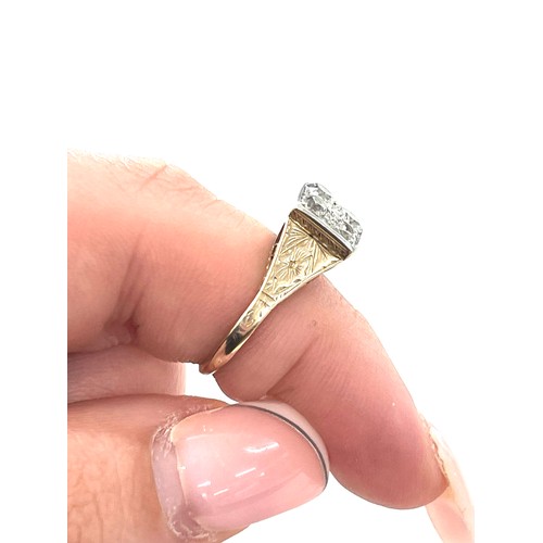 390A - Vintage 18ct gold and platinum diamond ring, set with 4 diamonds and diamond chips ring size l/m