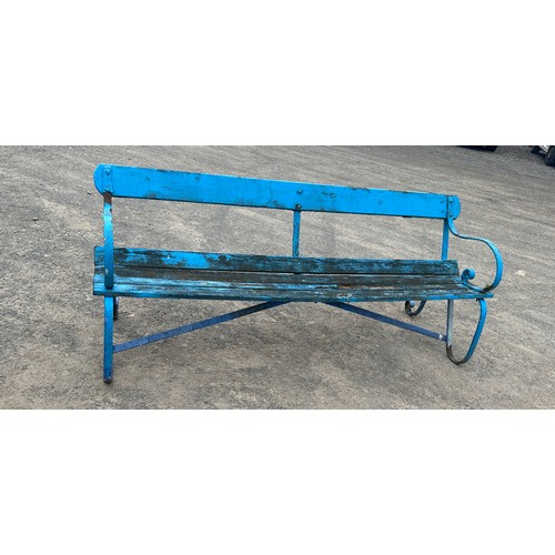 101G - Painted Victorian park bench measures approximately 33 inches tall 78 inches long 30 inches depth