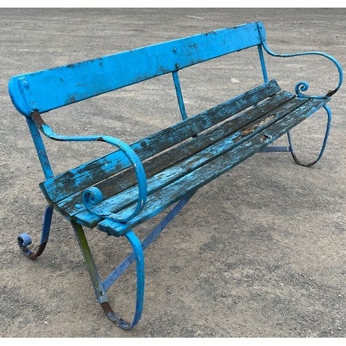 101G - Painted Victorian park bench measures approximately 33 inches tall 78 inches long 30 inches depth