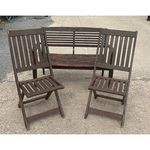 100I - Wooden garden bench and two folding chairs