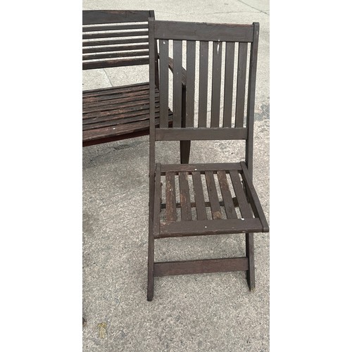 100I - Wooden garden bench and two folding chairs