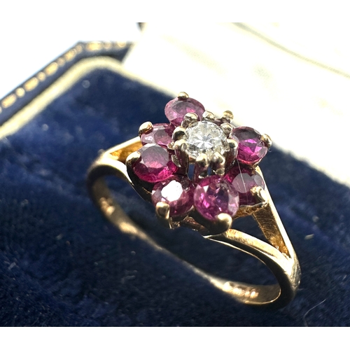 104 - 9ct gold ruby & diamond ring weight 2g