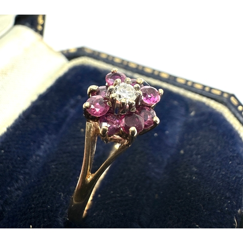 104 - 9ct gold ruby & diamond ring weight 2g