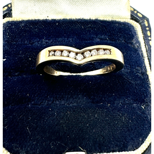 112 - 9ct gold diamond ring weight 2.8g 0.15ct diamonds