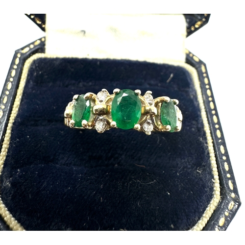 125 - 9ct gold emerald & diamond ring weight 3g