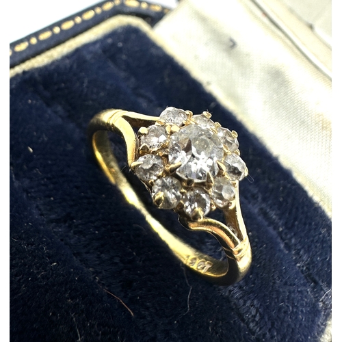 129 - 18ct gold diamond cluster ring weight 3.2g