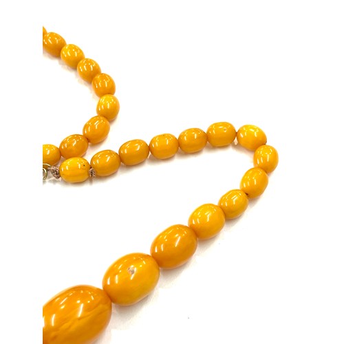 494 - Bakelite / Amber ladies vintage egg yolk necklace, approximate overall weight 84.9g