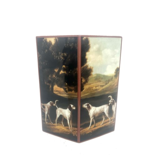 15 - Beswick Silhouette d'art George Stubbs Pocket Vase 8 inches tall 7 inches wide 3.5 inches depth