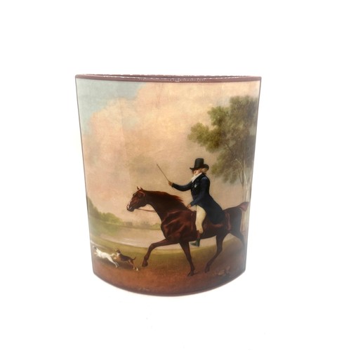 15 - Beswick Silhouette d'art George Stubbs Pocket Vase 8 inches tall 7 inches wide 3.5 inches depth