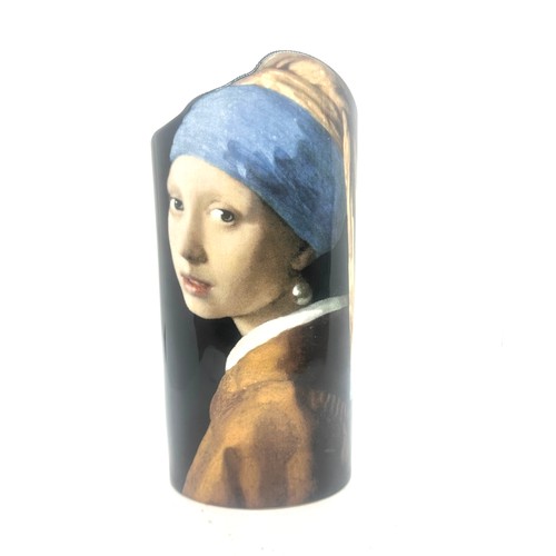 16 - Beswick silhouette vase johannes vermeer, boxed 9 inches tall