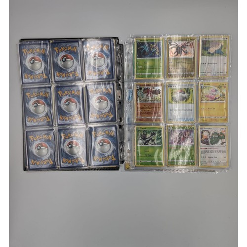 443 - Pokémon Trading Card Collection

This lot features a substantial Pokémon trading card collection:

-... 