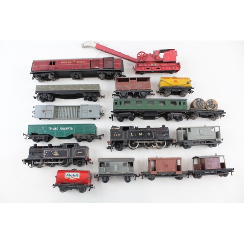 426 - Hornby Dublo OO Gauge Inc 2 x Steam Locos BR LMS + Carriages Rolling Stock x 16