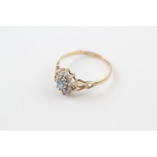 177 - 9ct gold blue topaz and cubic zirconia cluter ring (1.3g)