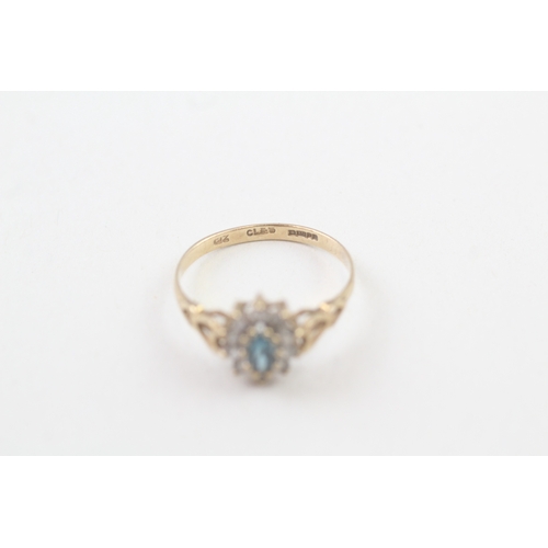 177 - 9ct gold blue topaz and cubic zirconia cluter ring (1.3g)