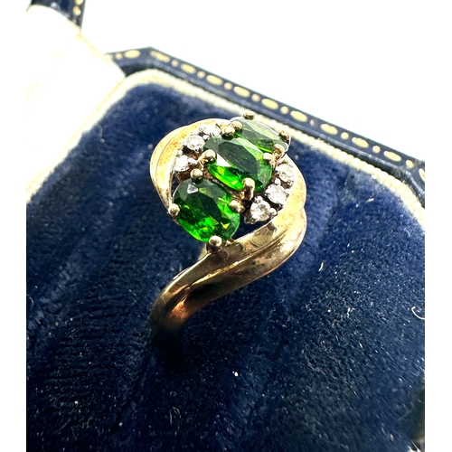 151 - 9ct gold diopside & diamond ring weight 2.8g