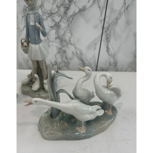 75 - Three pieces of Lladro figures to include ducks etc