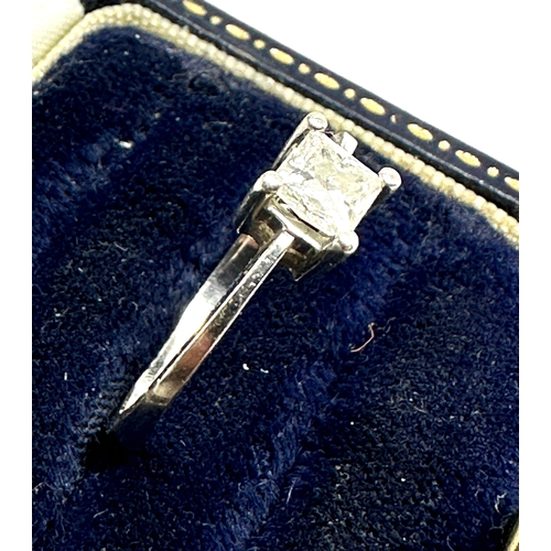 157 - 950 platinum princess cut diamond 0.50ct weight 3.8g