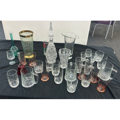 153 - Selection of vintage and later glassware to include decanters, vases, glasses etc