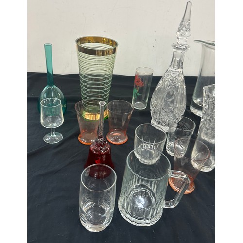 153 - Selection of vintage and later glassware to include decanters, vases, glasses etc