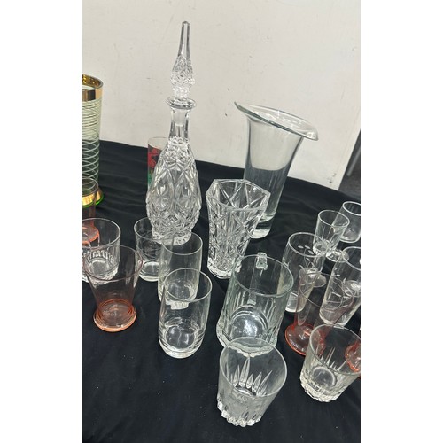 153 - Selection of vintage and later glassware to include decanters, vases, glasses etc