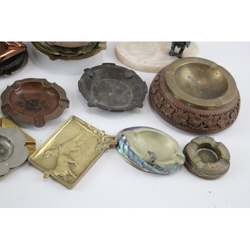 76 - Selection of ashtrays to include vintage decorative novelty, Onyx, Brass, Copper, Advertising etc