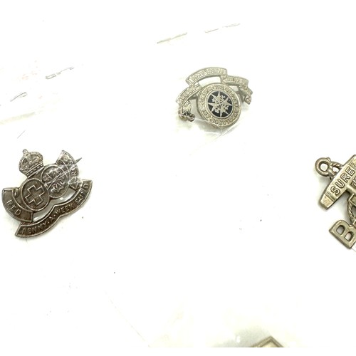 562 - Dealers lot - Vintage metal badges for Boy Scouts, Boys Brigade, St John's Ambulance, Red Cross, Sal... 