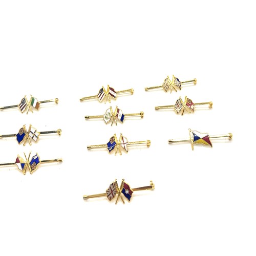 572 - 10 Shipping line tie clips with different enamelled shipping line flags