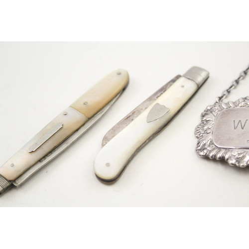 44 - 4 x .925 sterling silver decanter laabels & fruit knives