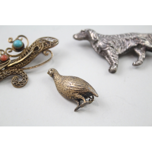 391 - Three silver animal brooches including Chinese export (27g)