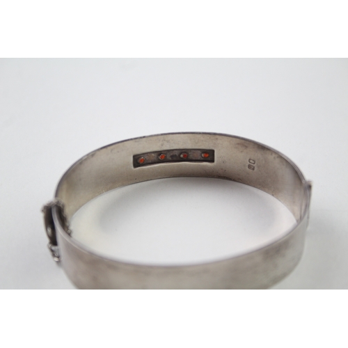 401 - Silver vintage Garnet set bangle with Dublin hallmarks (32g)