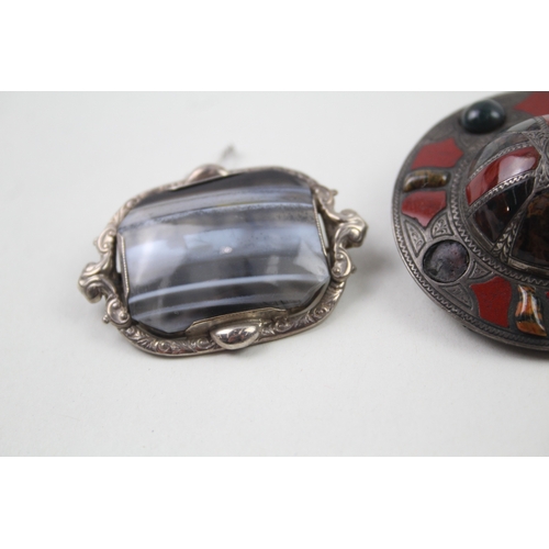 406 - Three silver gemstone brooches including Agate (41g)